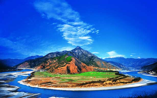 First Bend of the Yangtze River