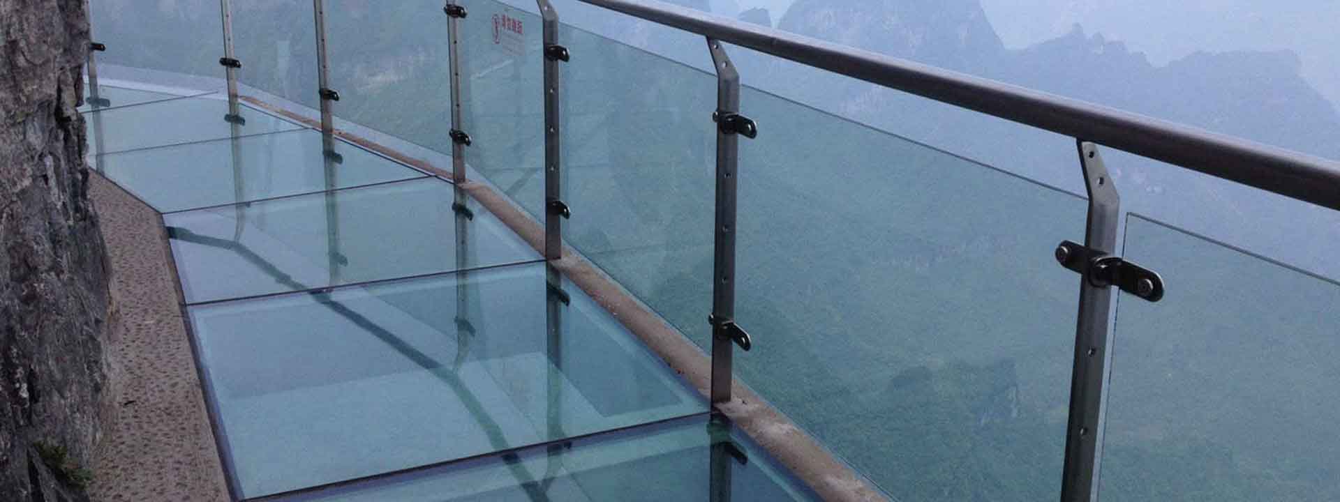 Zhangajie Tours, Glass Walkway in Mountain Tianmen